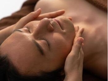 グランディールアン(GRANDIR UN)の写真/外見と心の両方を整える「自己投資」。お肌悩みの予防・改善、特別な日へのご準備などご相談ください◎