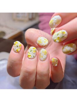 ネイルサロン リン(Lin)/可愛いお花チェックネイル