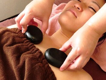 ハル(Halu)/【ホットストーンデコルテ】