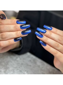 サロン ド ルネ(Salon de Lune)/