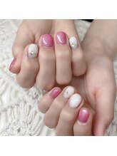 シーラブリ(Cloveli)/大人かわいいネイル