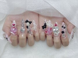 地雷量産型推しゴテゴテネイル