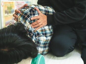 カイロプラクティック光輝 小牧院の写真/【完全個室】骨盤矯正など豊富なメニューで疲労解消◎首肩こりにアプローチし不調を改善！～20：00
