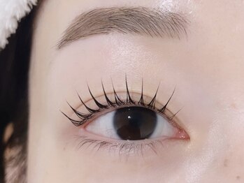 ネオリーブ ウリ(Neolive uri)/パリジェンヌまつ毛パーマ