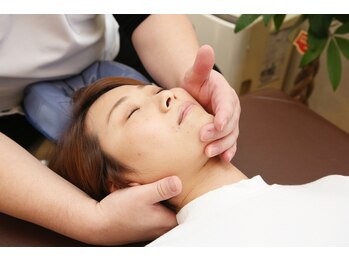 ボディケアハウス なごみ整体院(BODY CARE HOUSE)/首・肩の施術2（一部コース）