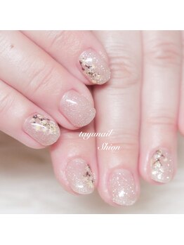 パラジェル手描き蝋梅ネイル