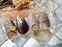 ネイルサロンアンドスクール ラフィーネ 池袋店/チョコ色ツイードネイル◆¥7990