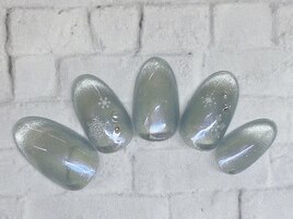 冬ネイル　マグネット　フレンチ