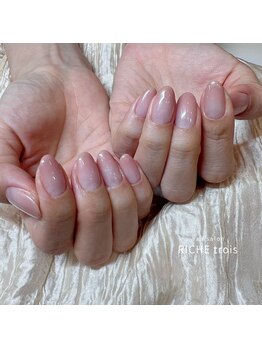 リッシュ トロワ(RICHE trois)/マオジェルのカラーグラデ