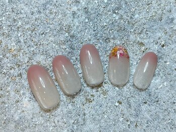 ネイルアンドアイラッシュサロン ミッタ(Mitta)/¥8900-