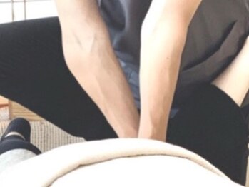 オラフ 高坂西口整体院(olaf)の写真/【骨格矯正&深圧トリガーポイント】の合わせ技つらい首・肩こりもふわふわスッキリ♪血行の持続性UP!