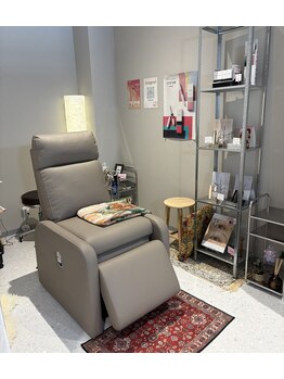 ヘアーナナシアイラッシュ(HAIR 774 Eyelash)/おしゃれ空間で美容タイム♪