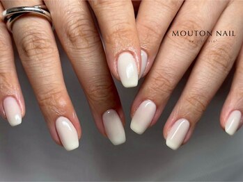 ムートンネイル 大阪梅田店(MOUTON NAIL)/カラーグラデーション