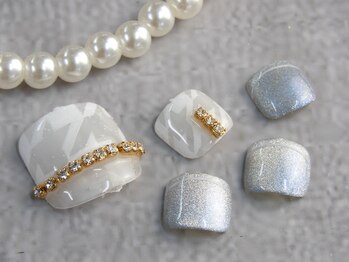 カラーズ 浜松店(colors)/千鳥柄ネイル☆