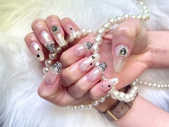 ミッドポイント(mid point)/ハートパーツネイル