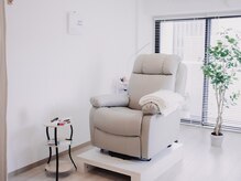 シャルム 横浜東口店の雰囲気（【オトナ女性向けプライベートサロン】いつ見ても美しい目元へ♪）
