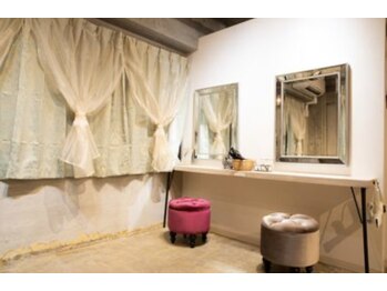 メイクブース完備★西新/藤崎