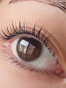 ルプーチュ プラス(LUPUCU PLUS)の写真/【☆特別価格☆ご新規様パーマ¥2800～】高品質×高コスパ！国産パーマ液でまつ毛に優しく◎