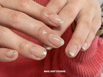 ネイルドットスタジオ 堺筋本町(NAIL DOT STUDIO)/ラメフレンチ
