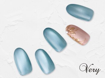 うるつやミラーフラワーネイル