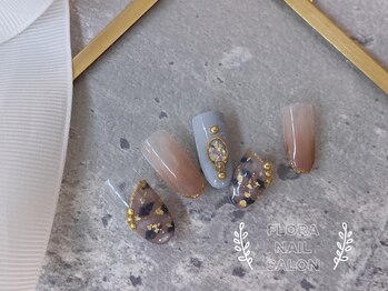 フローラネイルサロン/