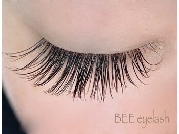 ビー アイラッシュ(BEE eyelash)の写真/【目力UP☆】まつエク/まつパ/アイブロウ専門サロン。バインドロックやボリュームラッシュ取り扱いあり◎