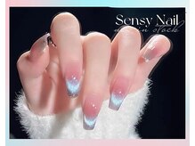 センシー ネイル スタジオ(Sensy Nail Studio)/ワンカーベース+マググラデ