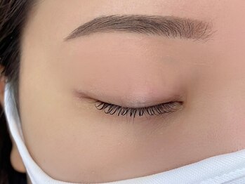 エルベ(elbe)の写真/【福岡/糟屋】まつ毛と合わせて眉毛もキレイにお手入れ♪大人女性の目元をお洒落に可愛くデザインします☆