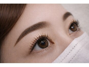 チック(chick)/高濃度ケラチン導入まつ毛パーマ