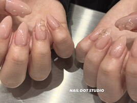 キラッとラメにピンクで春ぽく