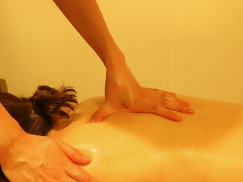 シャンティ(shanti)の写真/お仕事や家事でお疲れの首肩を熟練手技でしっかり施術！圧の強弱もご要望通りに◎【男女OK◎】