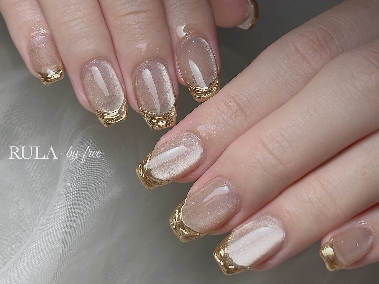 2025年秋トレンド】ミラーフレンチのネイルデザイン集｜人気順