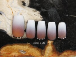 マット白グラデーション