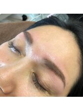 ナリエットビス(NARIETT bis)/アイブロウ