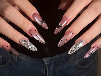 ネイルサロン キリカ(Nailsalon Kilika)/ロングネイル/ドット&ビジュー
