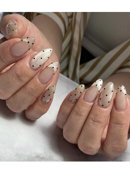 スウィートネイルズ(Sweet Nails)の写真/指先からハッピーに！可愛い系ネイルが得意◎マグネットカラーで差をつける♪