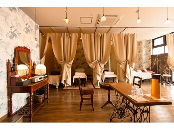 ダイスイナ オウシアン(大推拿 桜思庵)/店内