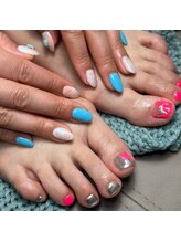 ドットネイル バイ エッセドット(.nail by esse.)/爪先もフットも夏仕様に♪