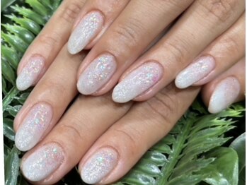 シアーホワイト+ラメネイル