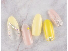 くり抜きゴージャスネイル