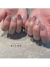 リッシュ(RICHE)/宝石ネイル