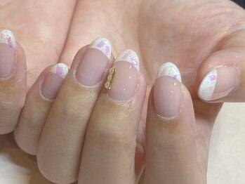 トゥー バイ エム 都立大学店の写真/【歴20年以上◇信頼の技術】"フィルイン"と自爪を削らない"パラジェル"で大人のデリケートな爪も健康的に。