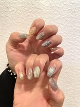 リリ ネイルアンドアイラッシュ(LiRi nail&eyelash)/カラフルスター