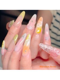 持ち込みハイビスカスネイル♪