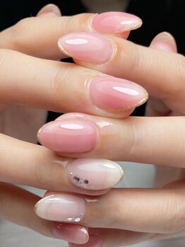 エムスリー(m3)の写真/シンプルだからこそ技術力の高さが光る★洗練されたデザインで、お仕事上派手なネイルができない方にも♪