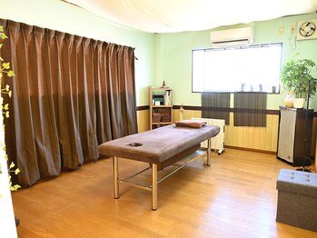 カムロ(KAMURO)の写真/《口コミ多数◎完全個室×オーダーメイド施術》完全個室だから相談しやすい！スタッフが徹底サポート★