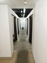 グイット 本八幡北口店(Goo-it!)/施術の部屋は8部屋となります