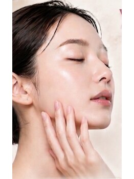 ホワイトラボ 川西(White labo)の写真/【韓国肌管理】憧れの韓国人のような"艶肌"を目指す＊肌の悩みに合わせた美容液を導入し徹底ケア！
