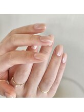 エミリア(EMILIA)/ミラーネイル