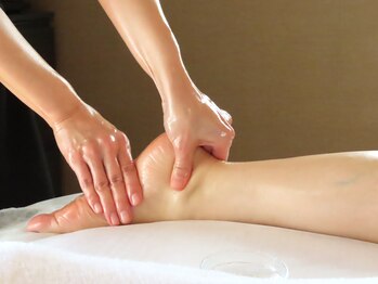 クレド(CREDO)/大西フットオイルマッサージ